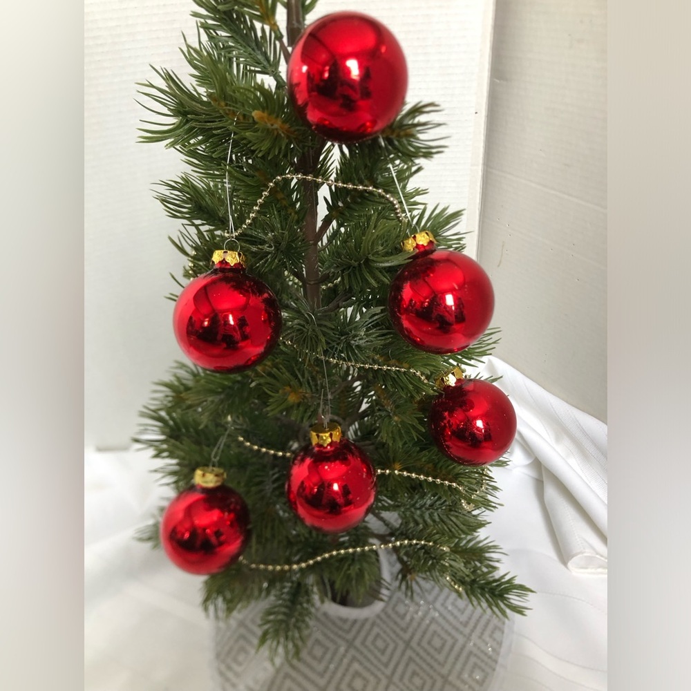 Traditional Red Glass Bauble Ornaments